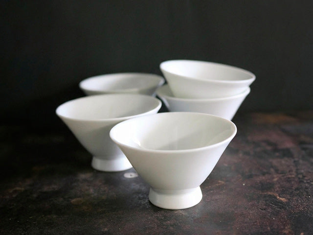 Shiroi cups x4 chawanmushi CONDIMENT BOWLS HASAMI PORCELAIN SAKE CUPS TEA CUPS