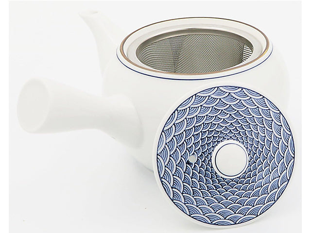 Nami tea set Teapot and teaset GIFT SETS HASAMI PORCELAIN SEIGAIHA TEA SETS