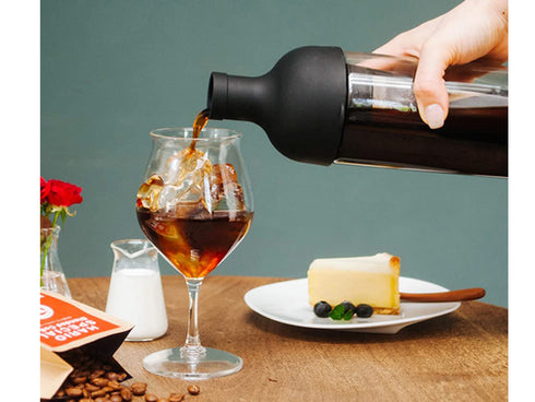 Cold brew coffee bottle