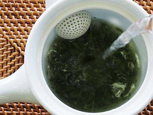 Mizutama teapot Teapot and teaset HASAMI PORCELAIN TEAPOTS