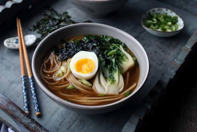 What are Japanese bowls called