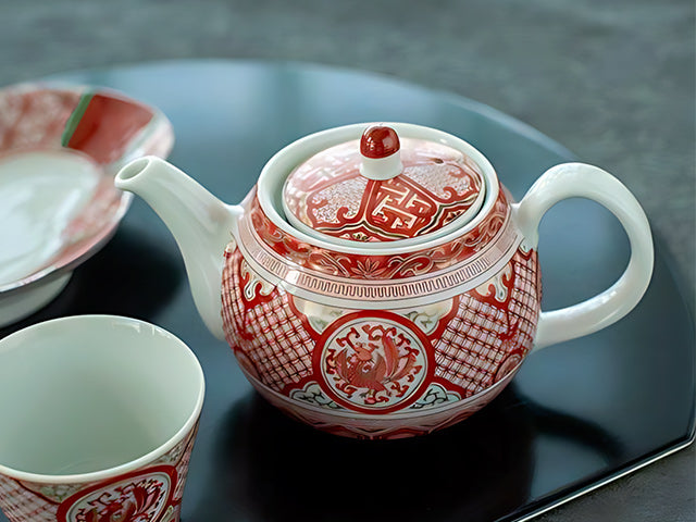 Akae Kinsai kyusu Teapot and teaset KUTANI PORCELAIN TEAPOTS